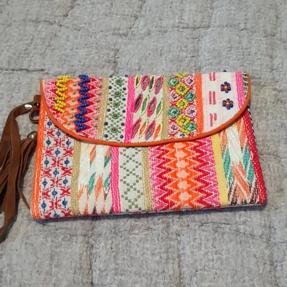 NWT Grace & Lace Red and Pink Geometric Wristlet